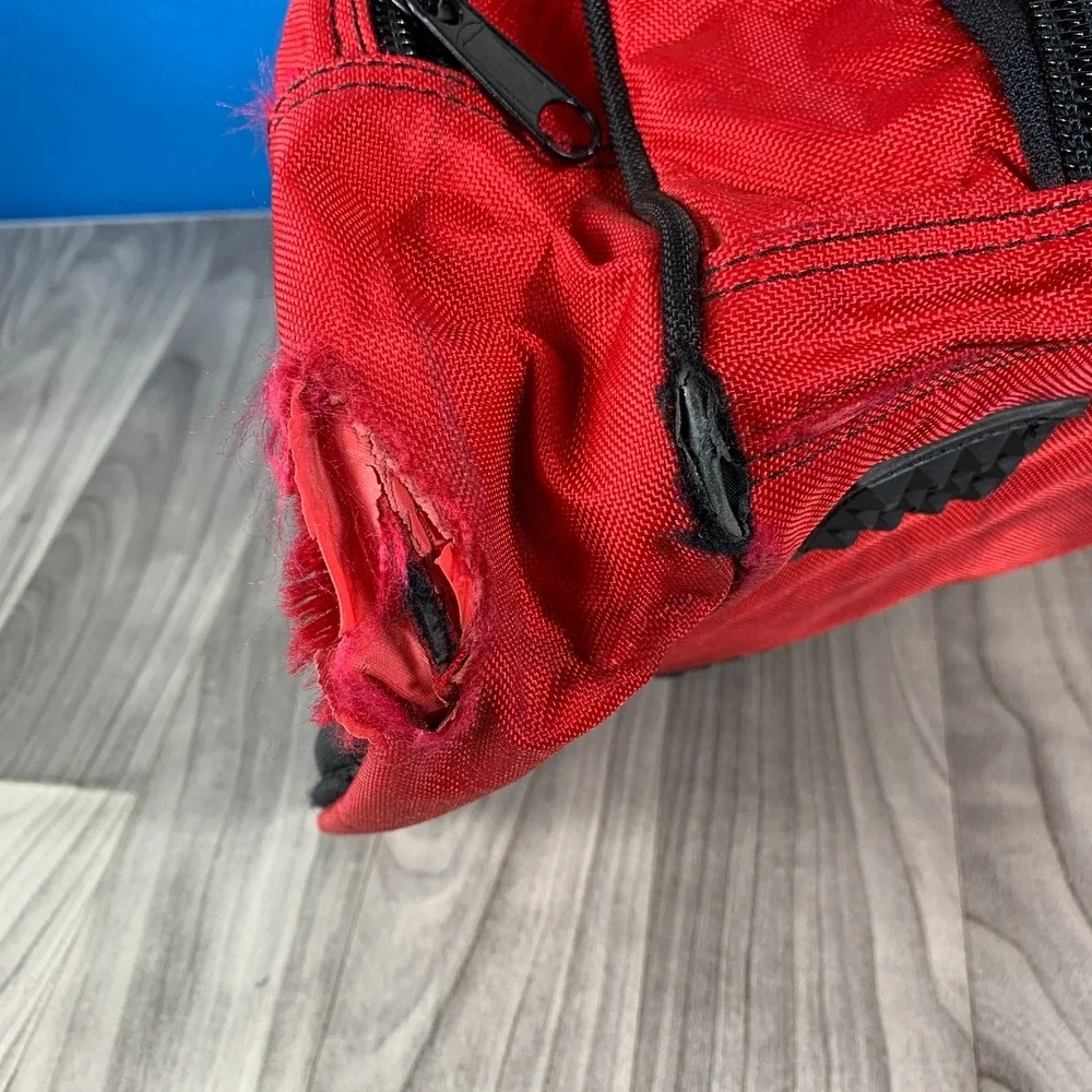 Vintage 90s Marlboro Unlimited Gym Duffle Bag Adventure Team Promo VTG